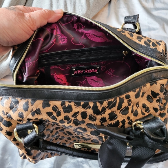 Betsey Johnson leopard print bag - Picture 3 of 3